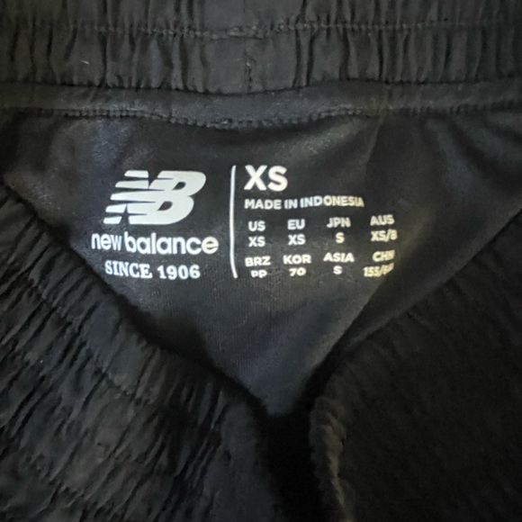 New balance athletic shorts - Picture 3 of 3